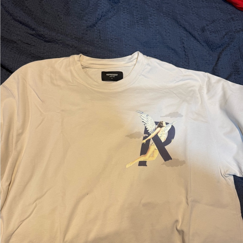 Represent tshirt size XL